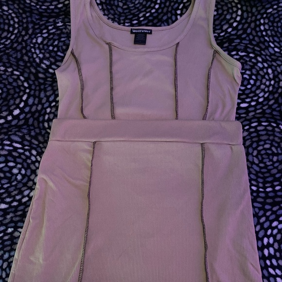 skirt and shirt set - Picture 2 of 3